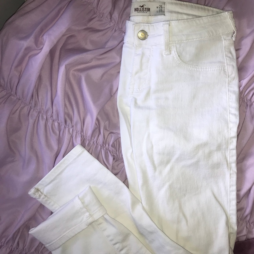 White skinny jeans